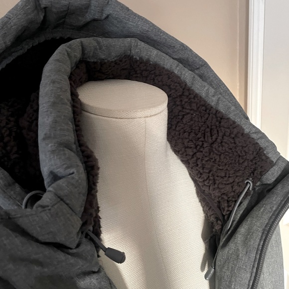 Champion hooded coat w/shearling - Picture 6 of 6